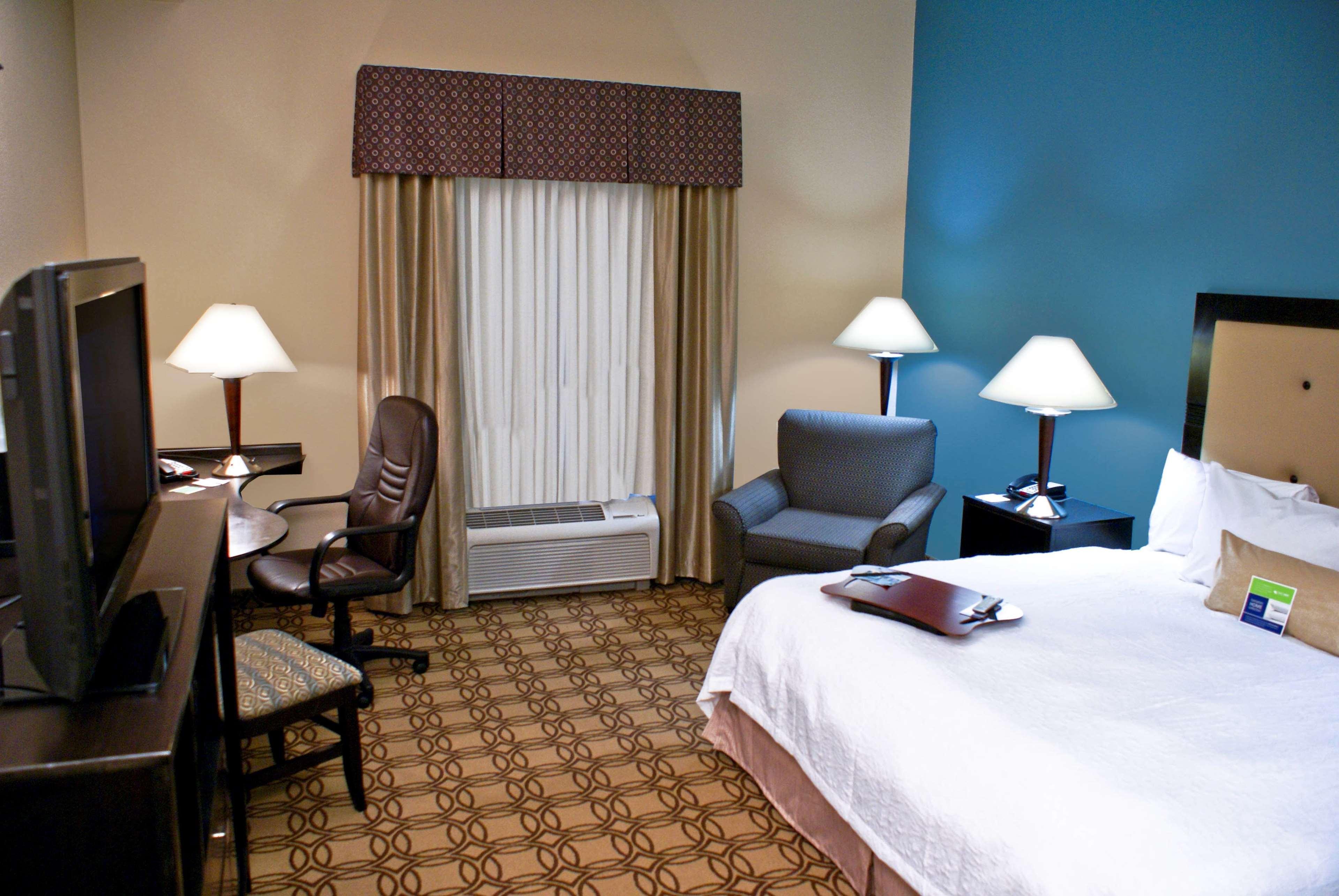 Hampton Inn & Suites Charlotte-Airport Quarto foto