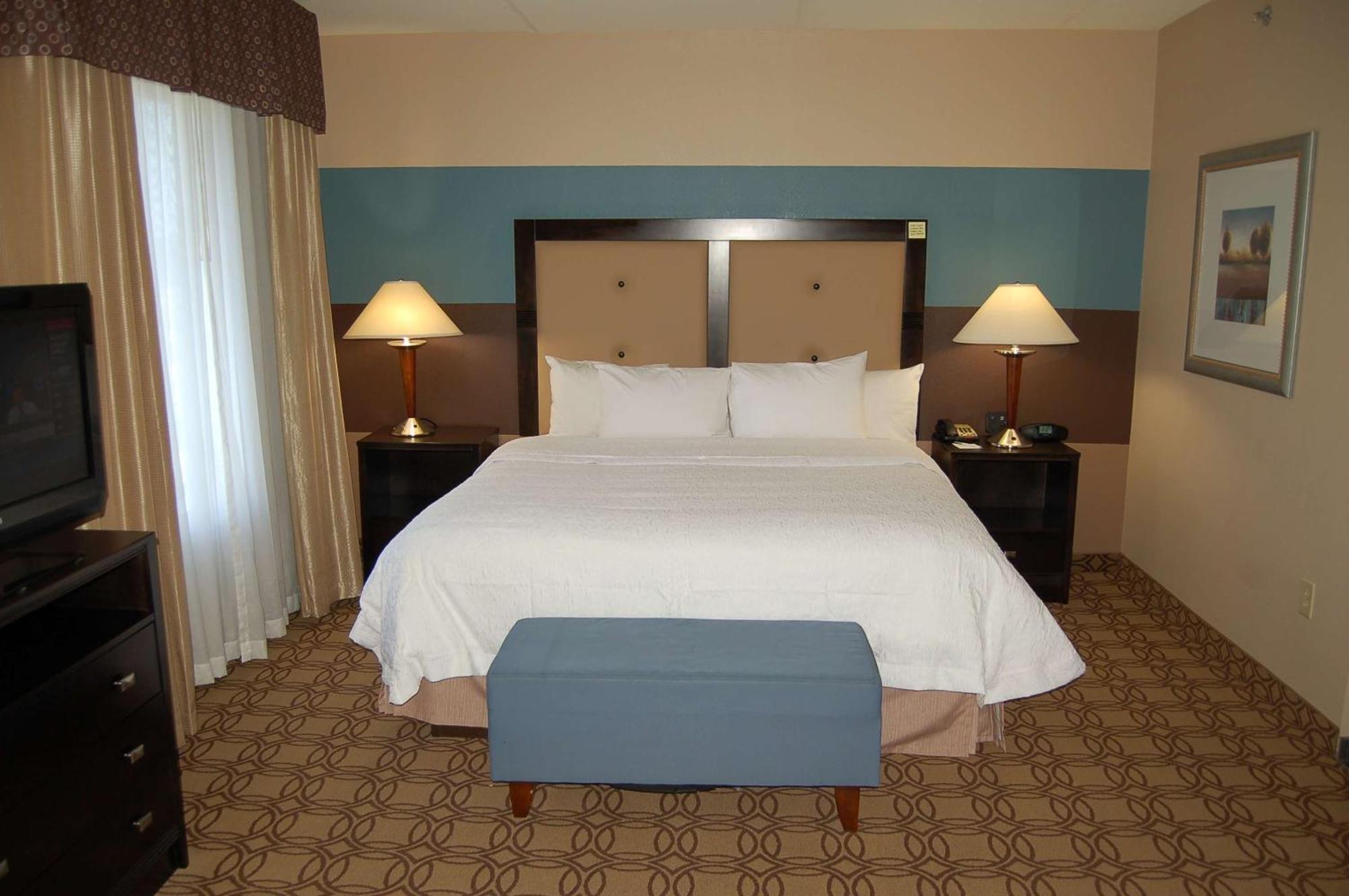 Hampton Inn & Suites Charlotte-Airport Exterior foto